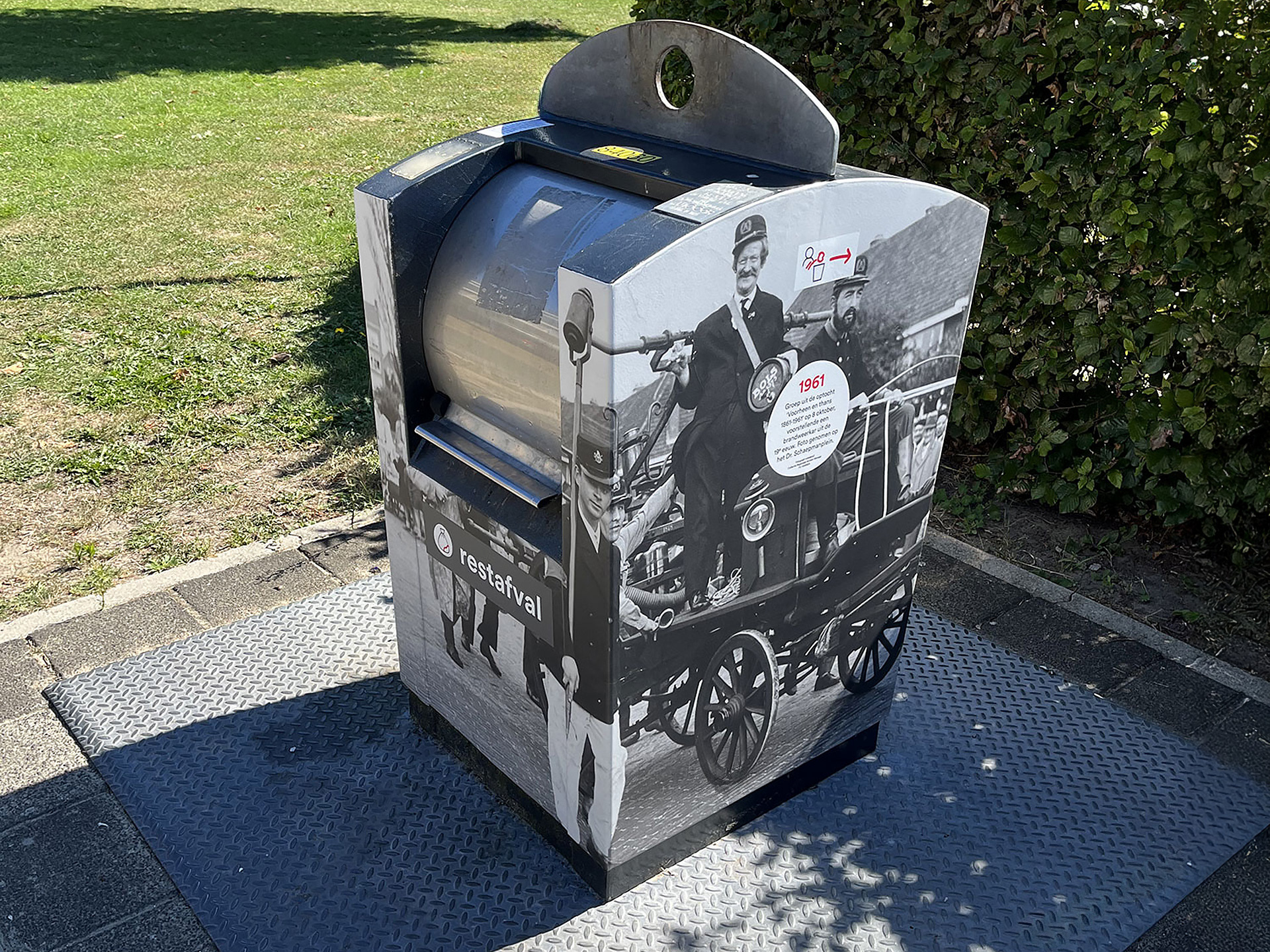 Adopteer een afvalcontainer