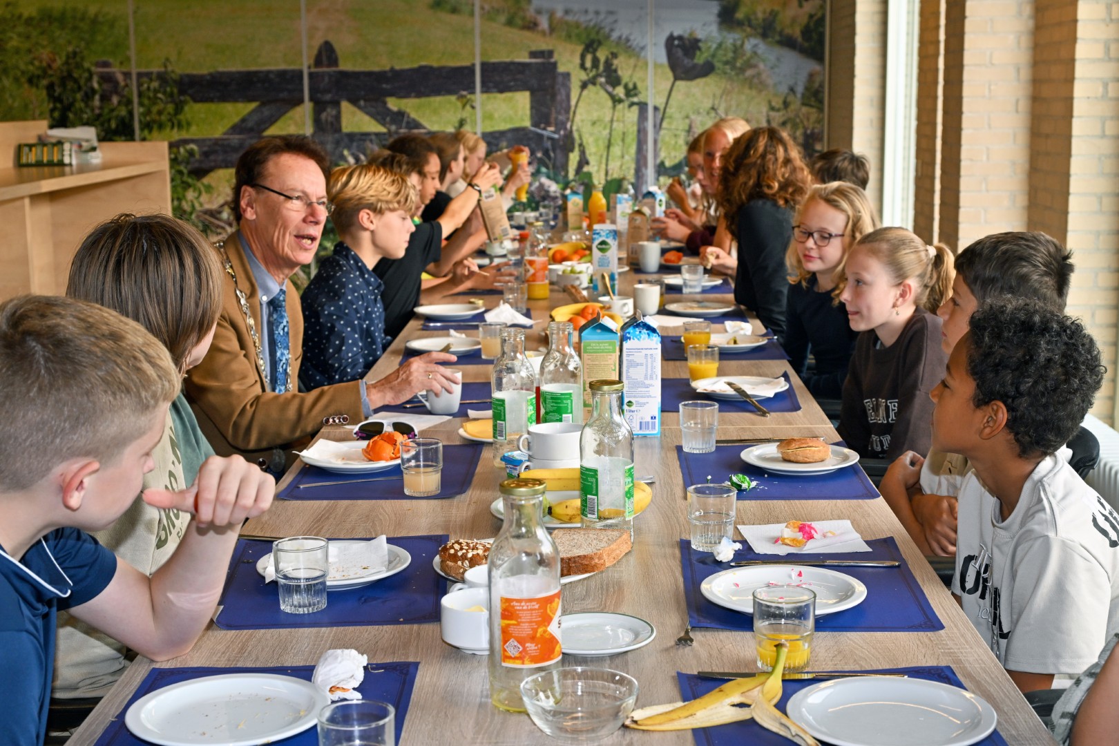 Aan tafel met de burgemeester tijdens het burgemeestersontbijt